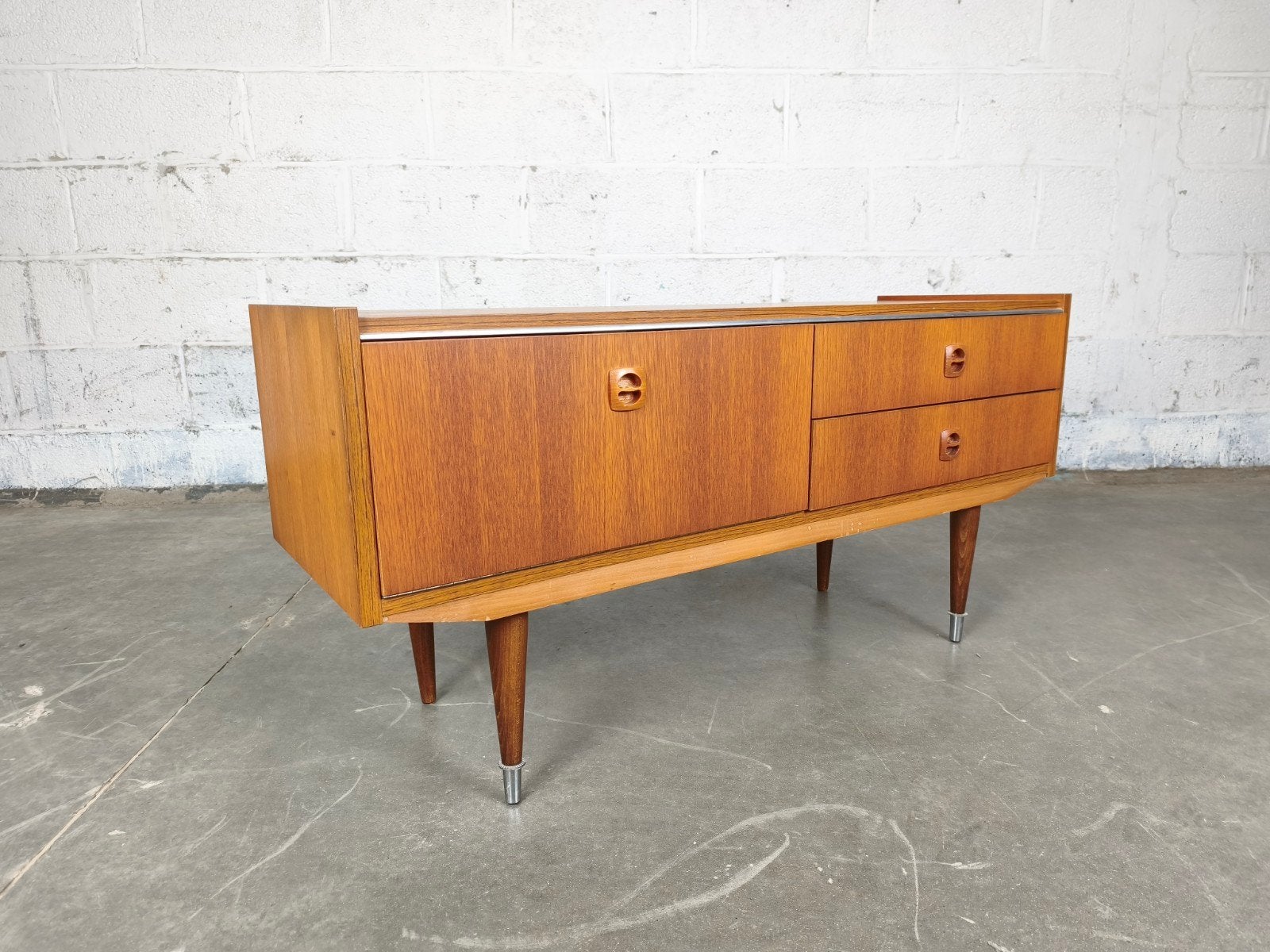Vintage sideboard / dressoir, Huis en Inrichting, Kasten |Televisiemeubels, Ophalen, ., ., .