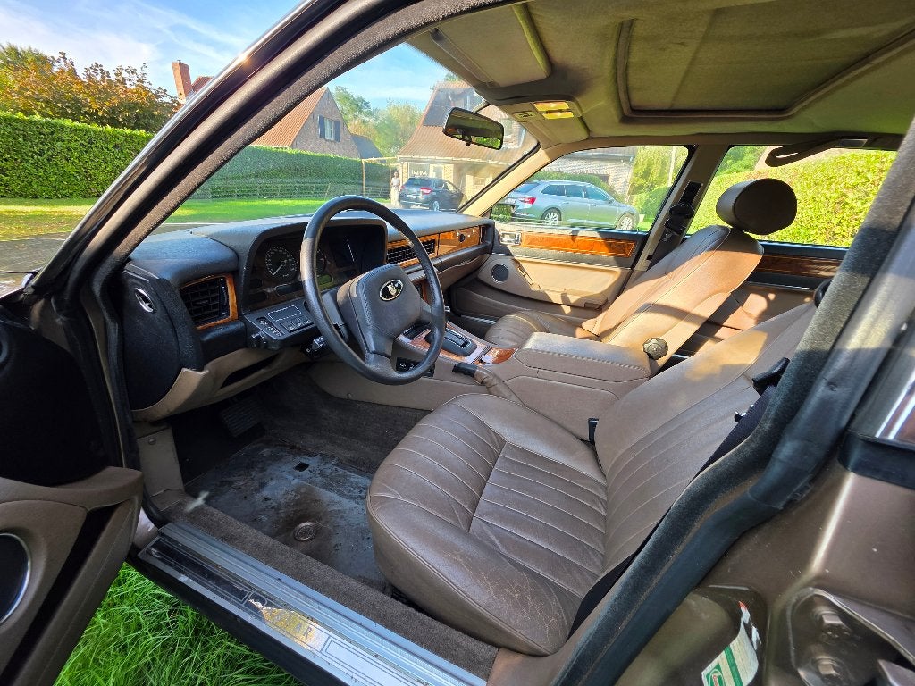 Jaguar xj40, foto 6