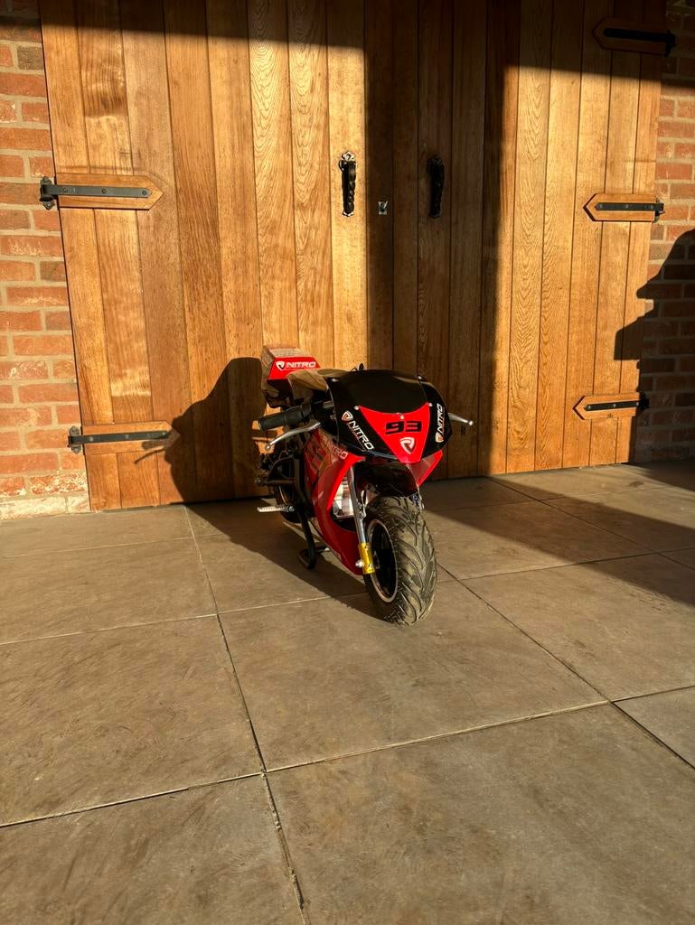 Nitro Motors TRIBO 1060W elektrische pocket bike, Fietsen en Brommers, Brommers | Overige merken, Ophalen, Zo goed als nieuw