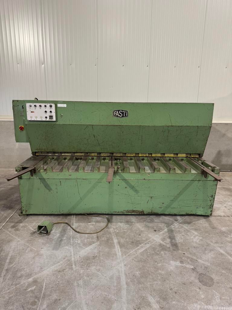 FASTI guillotineschaar 2500 x 6MM, Doe-het-zelf en Bouw, Ophalen