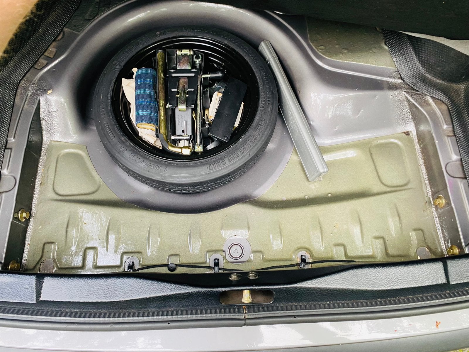 Oldtimer Volkswagen Passat 35i, foto 11