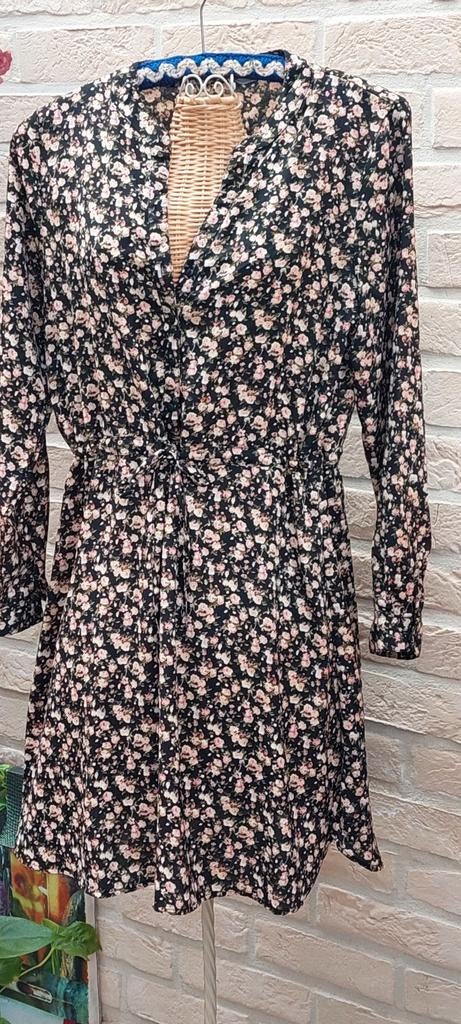 Kleedje maat m only, Kleding | Dames, Jurken, Maat 38/40 (M), Ophalen of Verzenden, Zo goed als nieuw, Overige kleuren