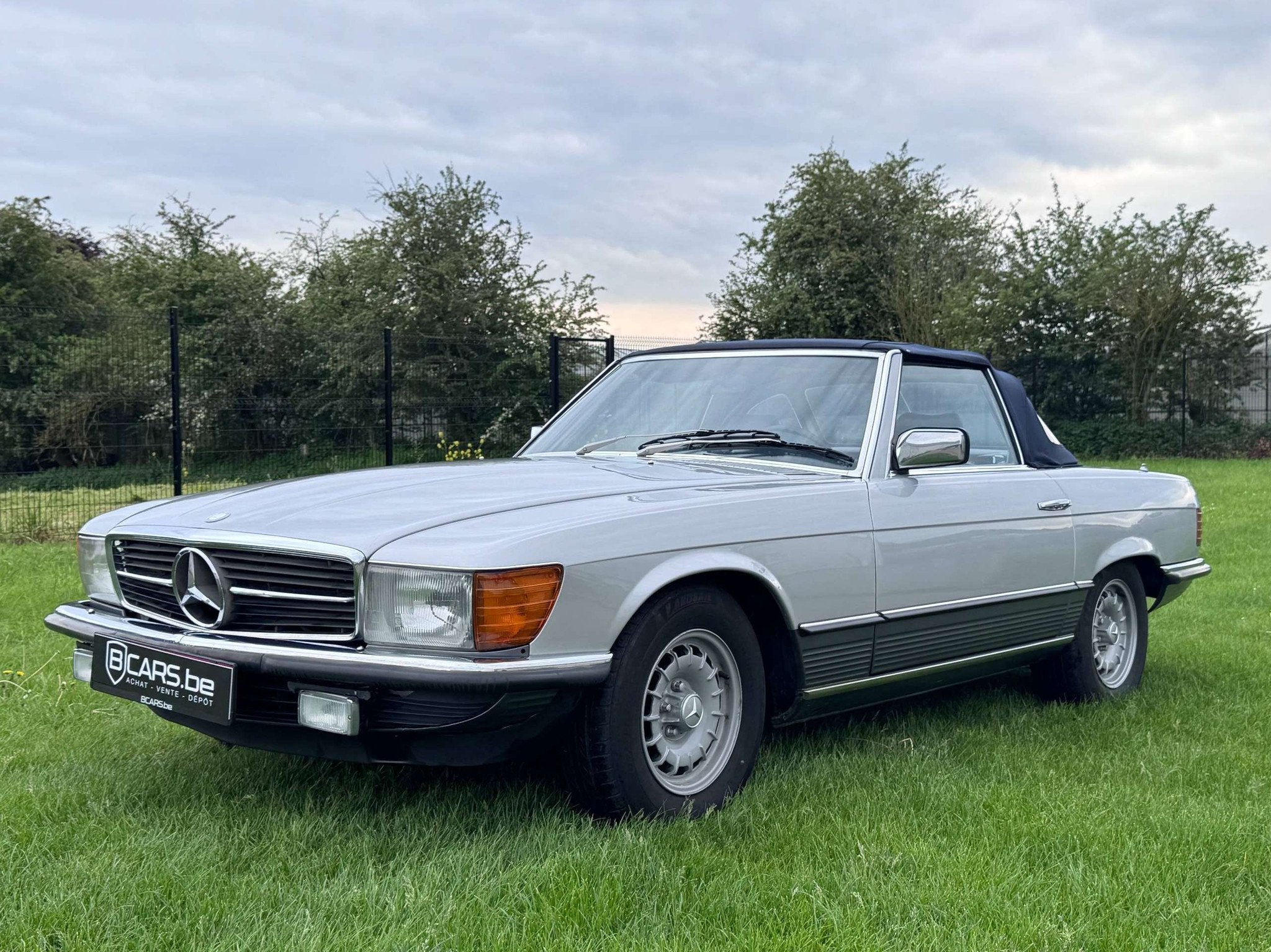 Mercedes-Benz SL-Klasse SL500 V8 5.0 L 4 PLACES + HARD TOP, Argent ou Gris, Achat, 176 kW, Entreprise