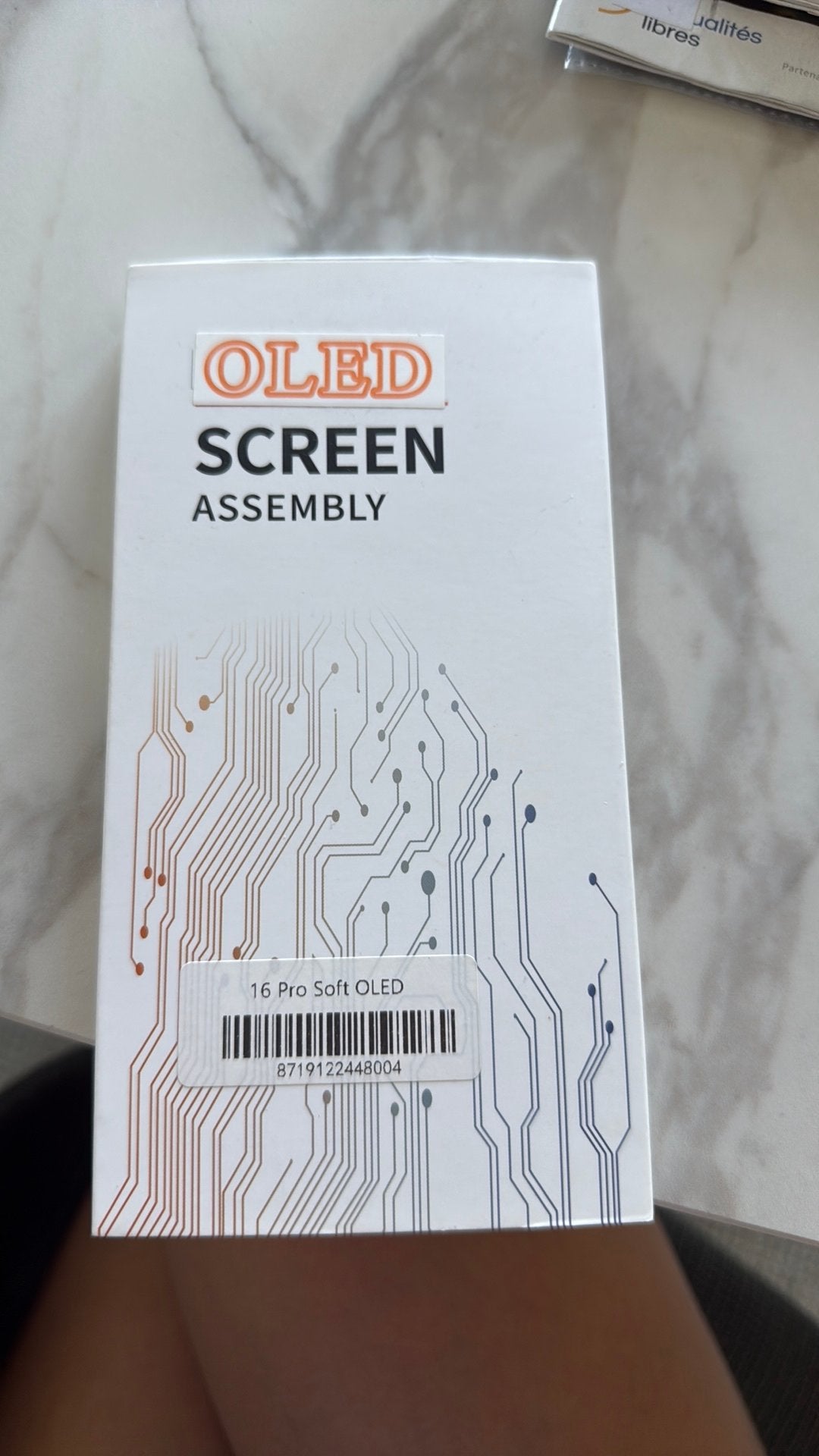 Ecran d’iphone 16 pro soft oled, Livres, Mode, Enlèvement ou Envoi, Comme neuf