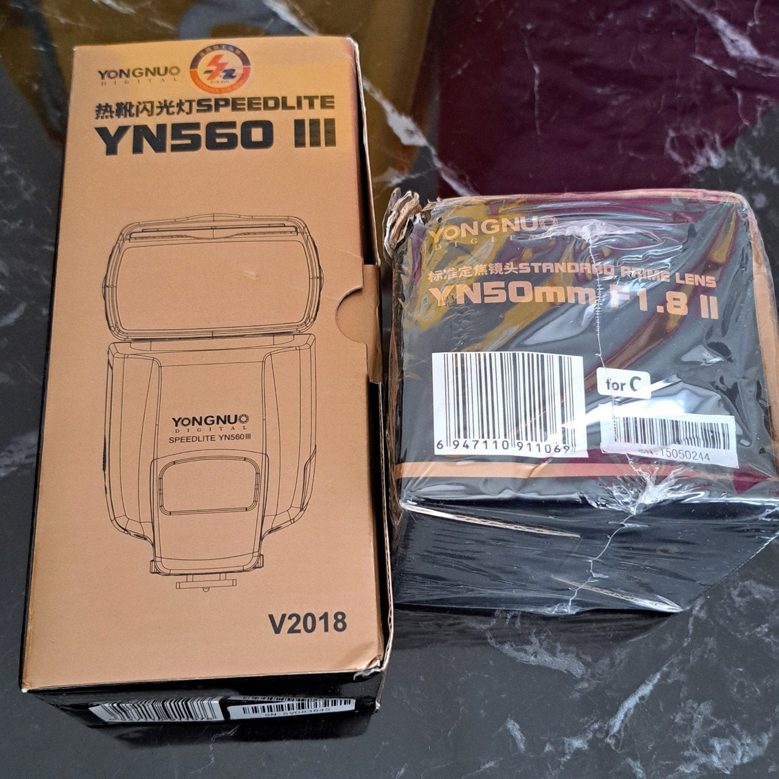 yongnuo objectif et flash neuf encore emballer new saeled, Enlèvement ou Envoi, Neuf, Canon