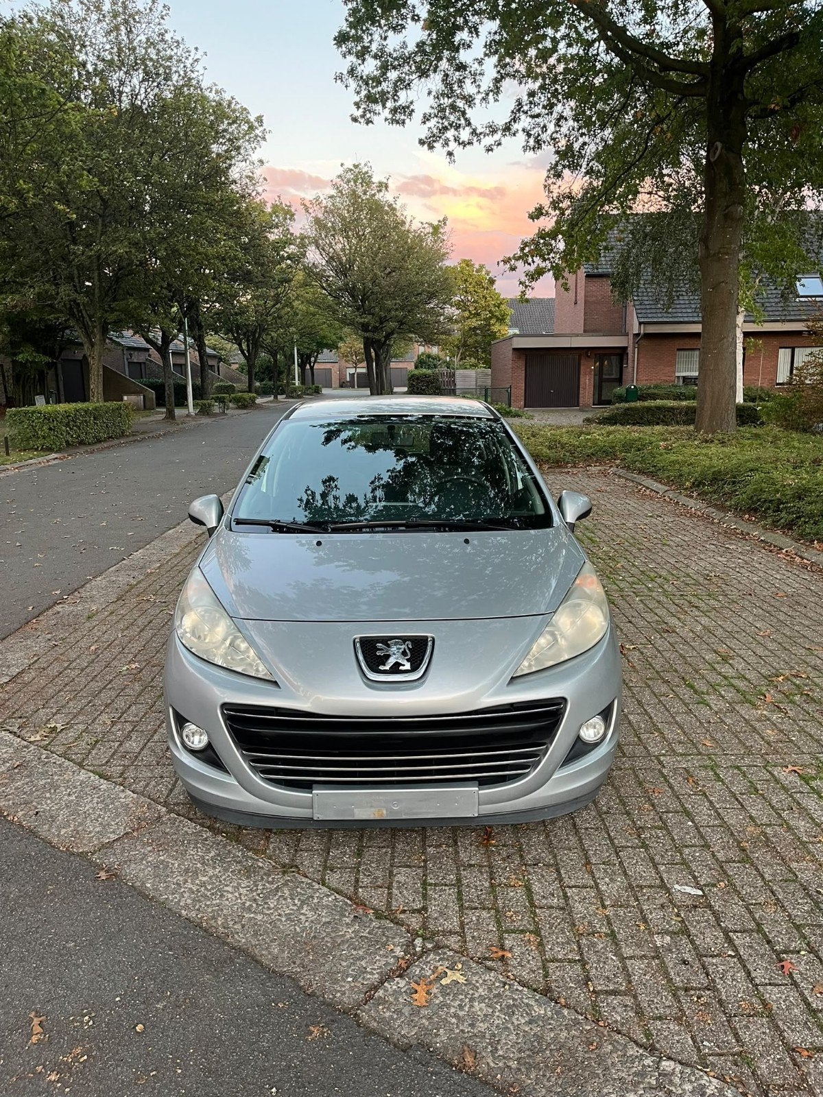 Peugeot 207   20/12/2011, Auto's, Euro 5, 5 deurs, Particulier, 1560 cc