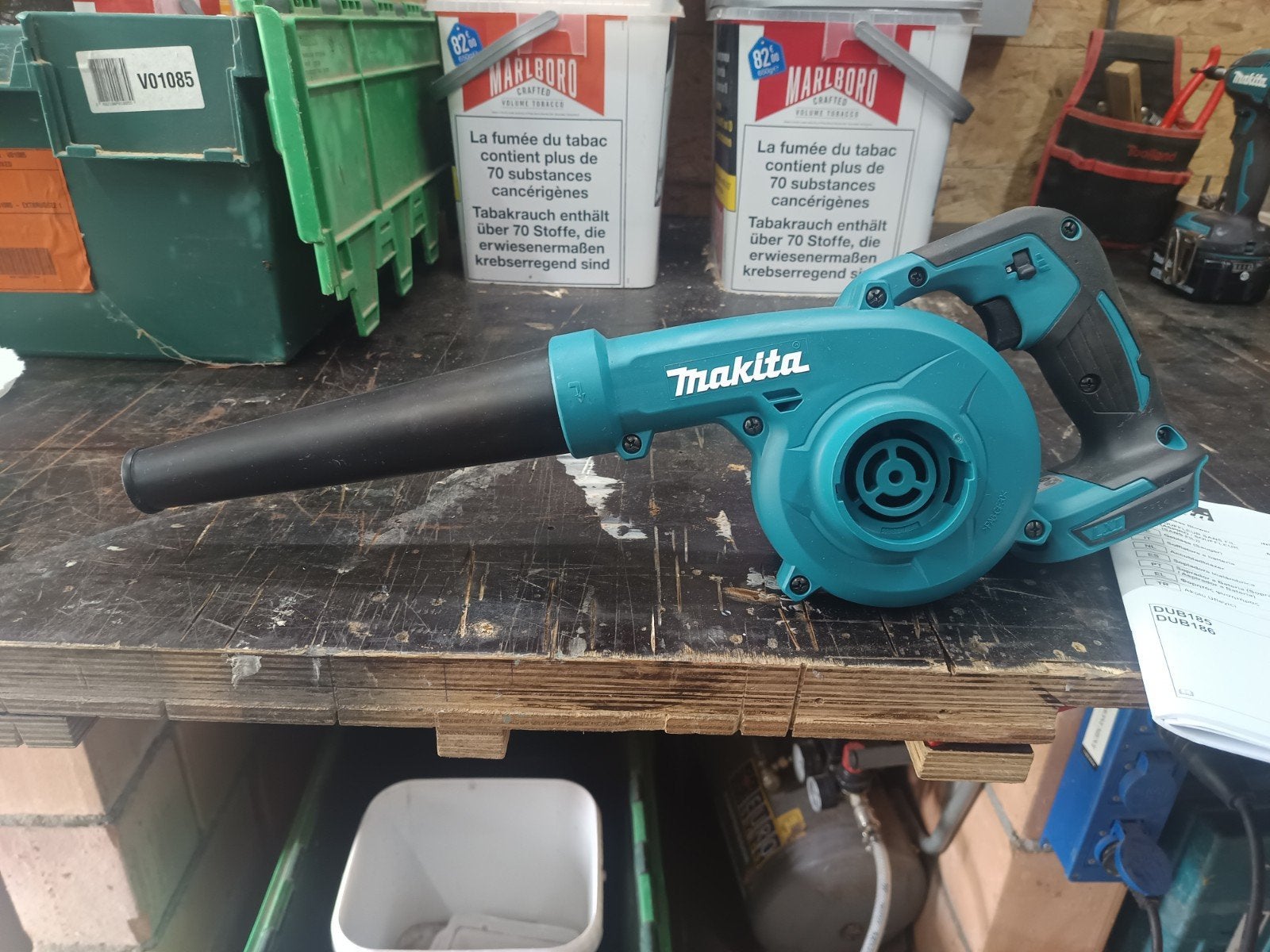 Bladblazer Makita 18v, Ophalen, Accu
