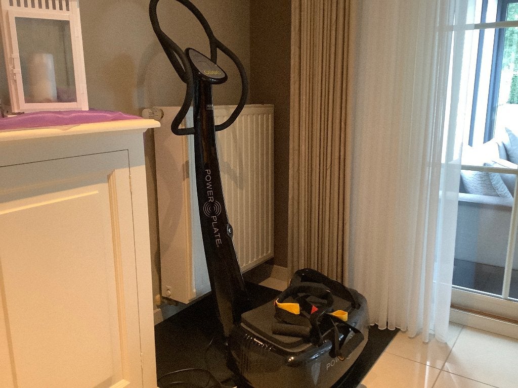 Power Plate (als nieuw) my3, Sport en Fitness, Ophalen, Overige materialen, Benen, Trilplaat