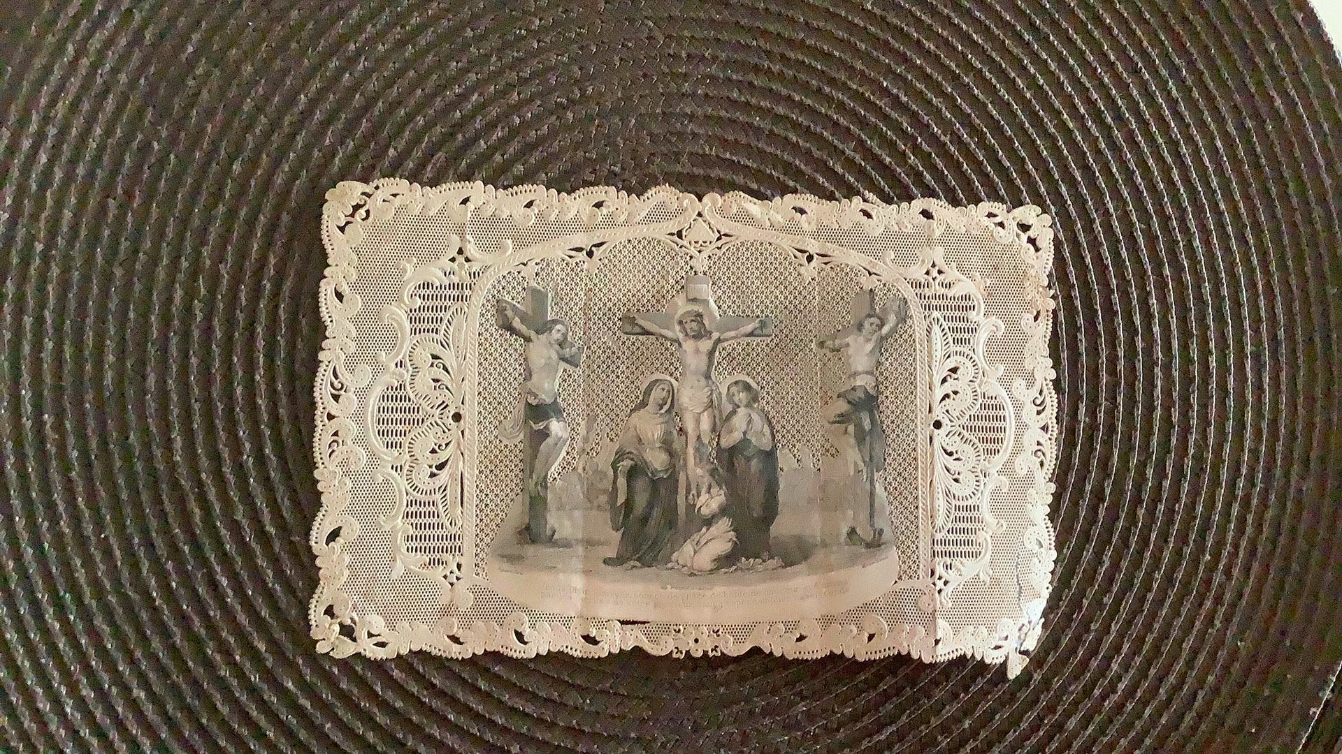 Antique holicard lace canivet, Verzamelen, Bidprentjes en Rouwkaarten, Ophalen of Verzenden