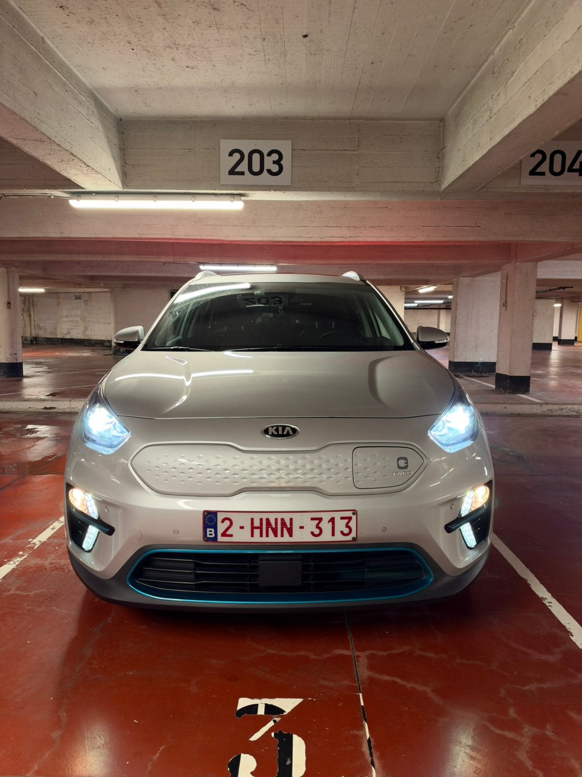 Kia e-Niro MORE 64 kWh | 204 PK | SOH 96,6% | Garantie 2027, Autos, Cuir, Argent ou Gris, Achat, Euro 6