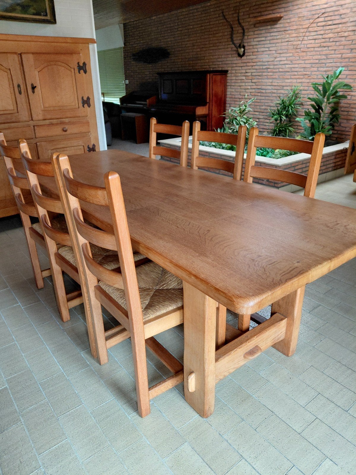 Massief houten eetkamerset - tafel + stoelen + 2 kasten, Huis en Inrichting, Ophalen, Gebruikt, Eikenhout