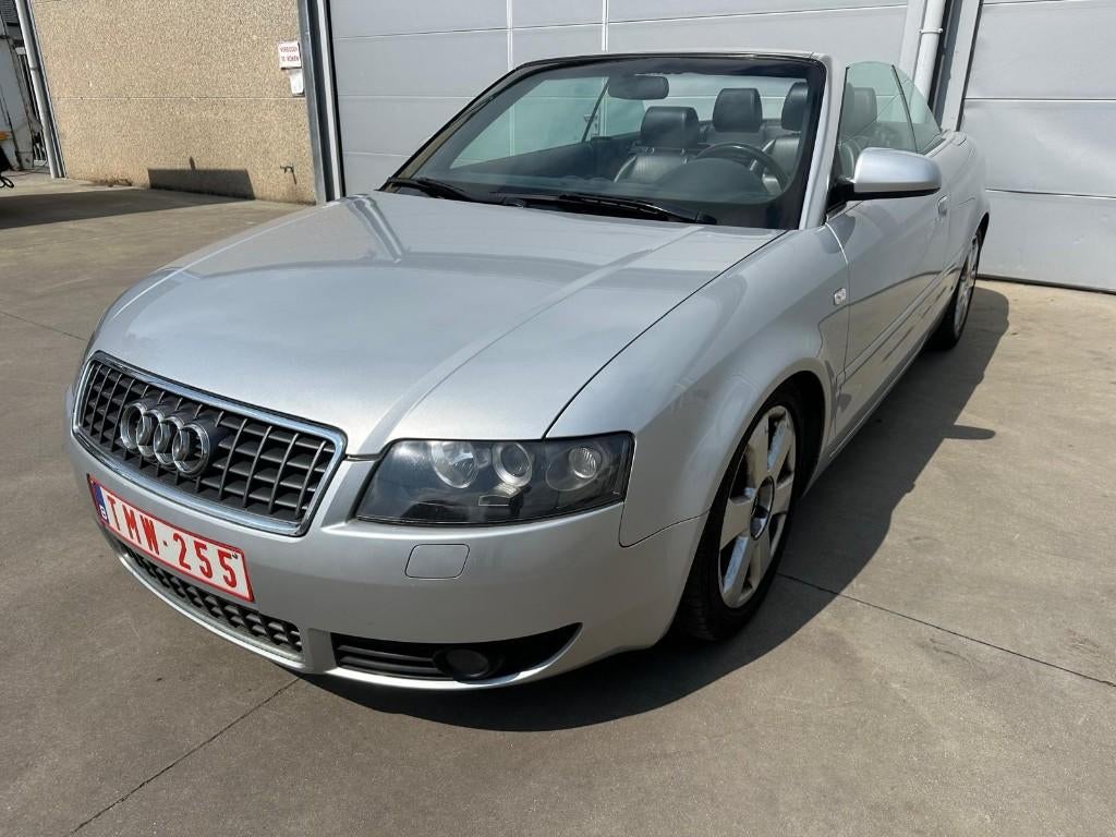 Audi A4 cabriolet in topstaat!, Auto's, Zwart, 4 cilinders, Cabriolet, A4