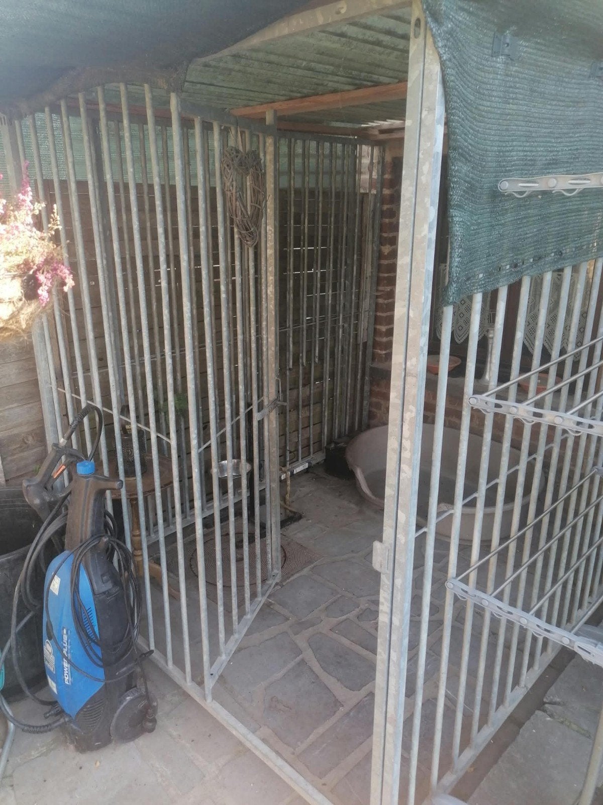 enclos en galvanisé 1m50largeur 2m longueur, Enlèvement, Utilisé, 100 cm ou plus, Chenil chien