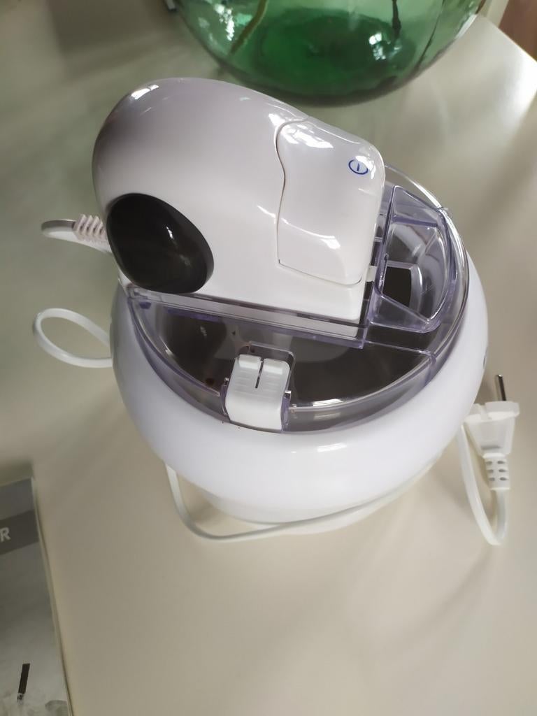 Ice cream maker en sorbet  AIGGER in prima staat, Elektronische apparatuur, Ophalen of Verzenden