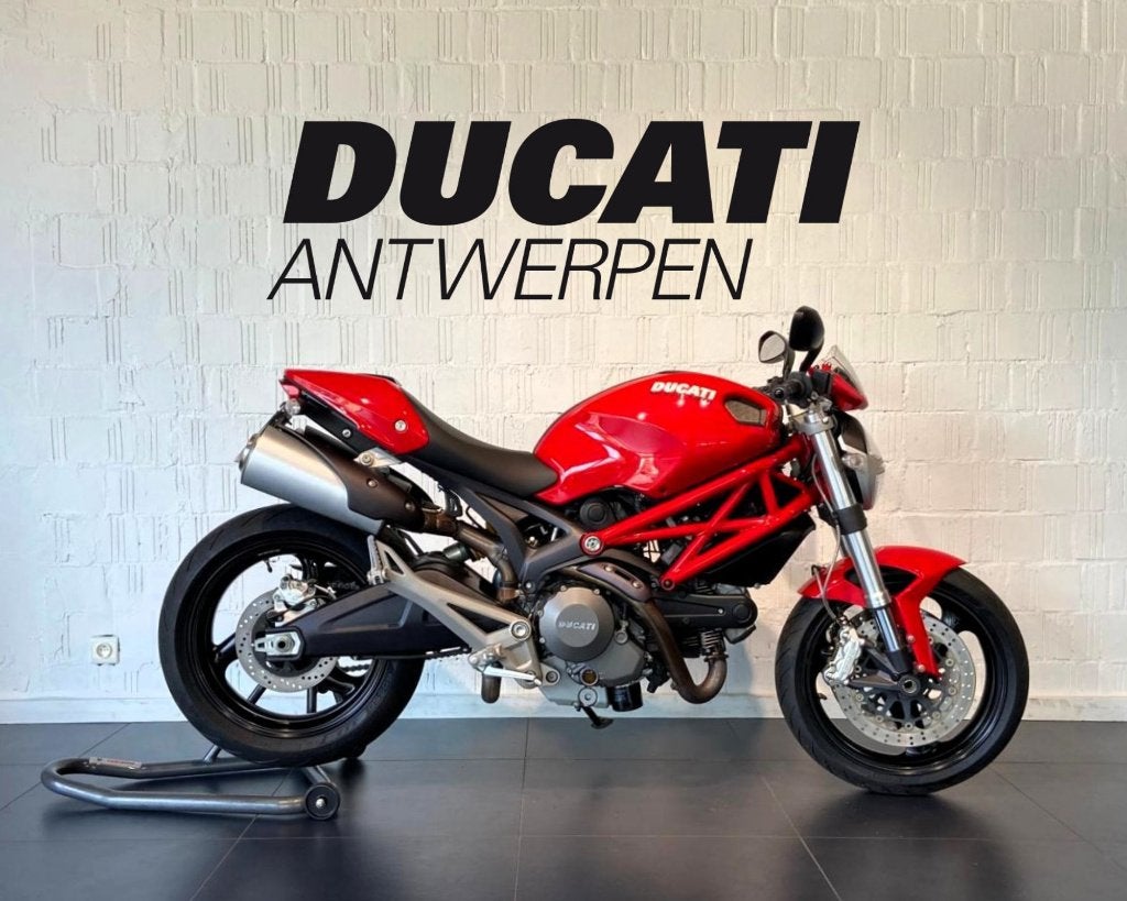 Ducati Monster 696+, Motos, Motos | Ducati, Entreprise, Naked bike, plus de 35 kW, 2 cylindres, Permis Moto A, Manuelle, Occasion