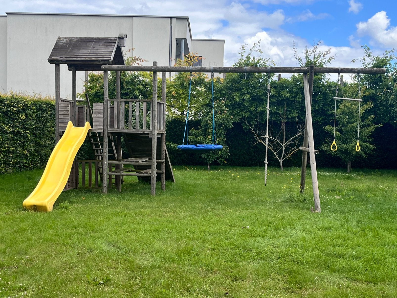 Maison de jardin en bois - Gratuit - 7x6m, Enfants & Bébés, Balançoire, ., Enlèvement, Utilisé