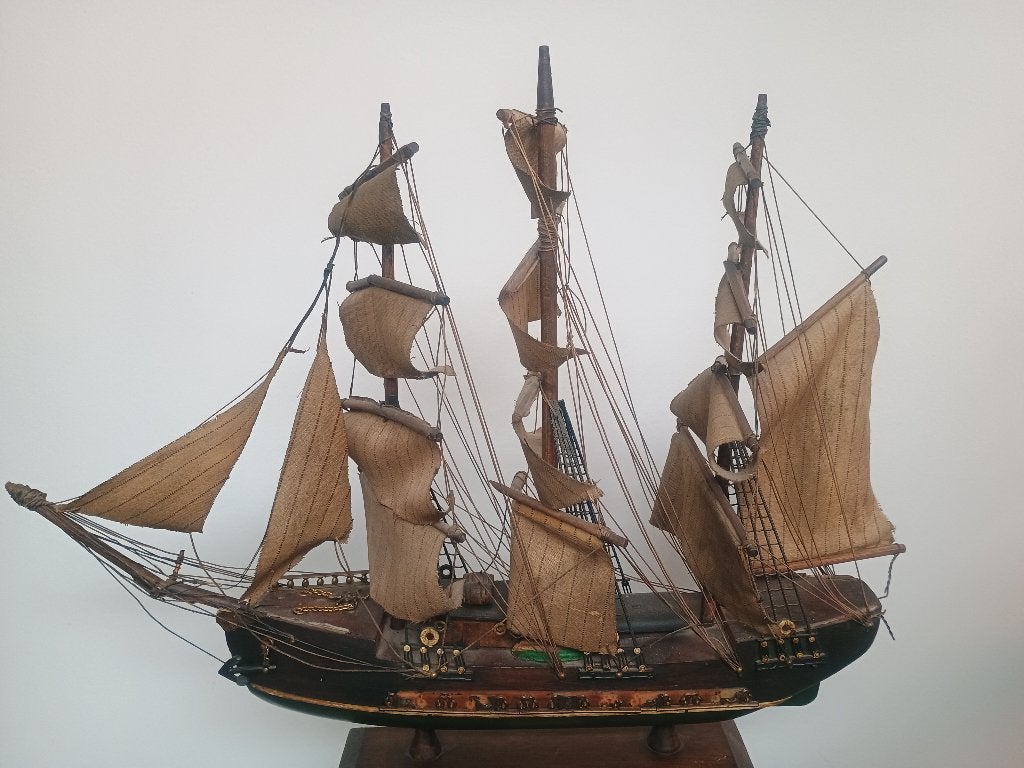 Vintage modelboot FRAGATA siglo XVIIIX   jr1970, Hobby en Vrije tijd, Modelbouw | Boten en Schepen, Ophalen