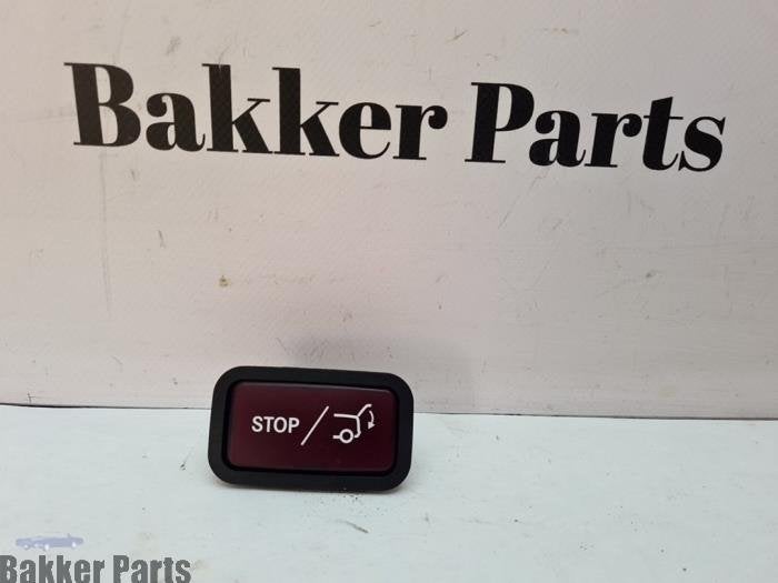Commutateur hayon d'un Mercedes CLA, -, 3 mois de garantie, Utilisé, -