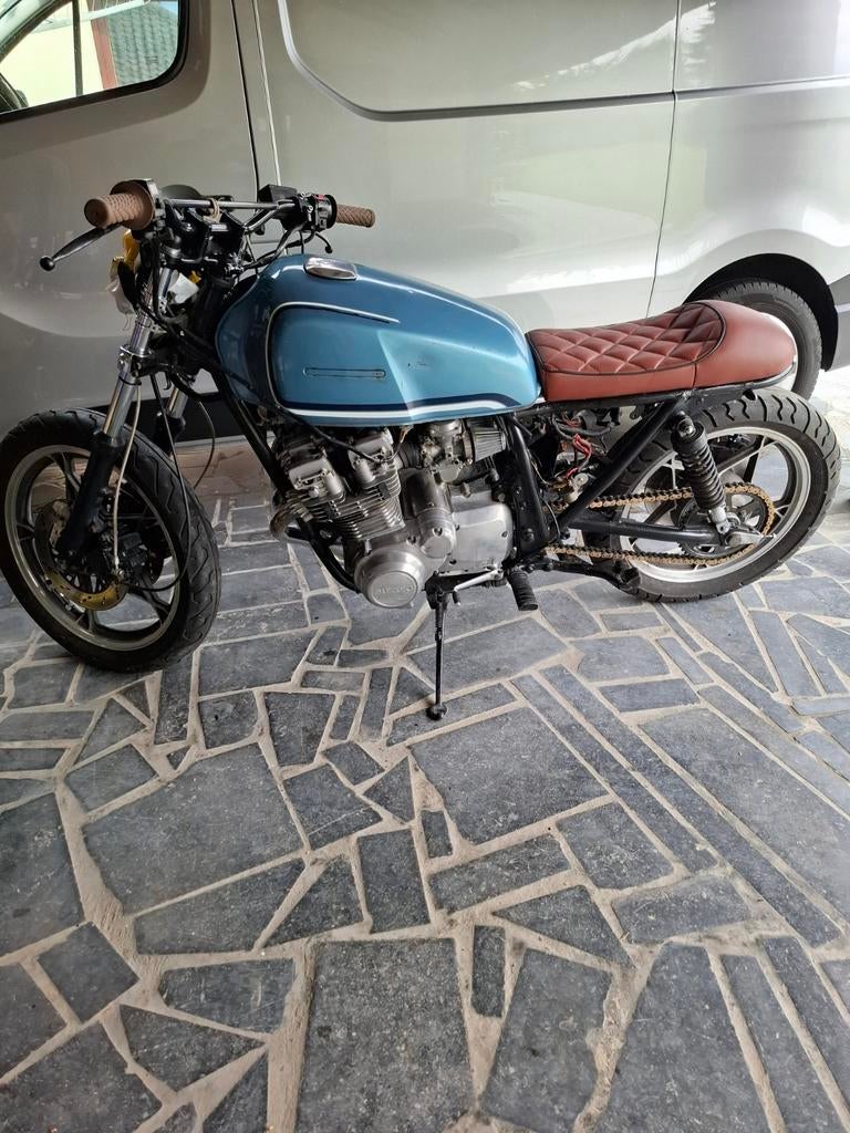 Suzuki 750, Motoren