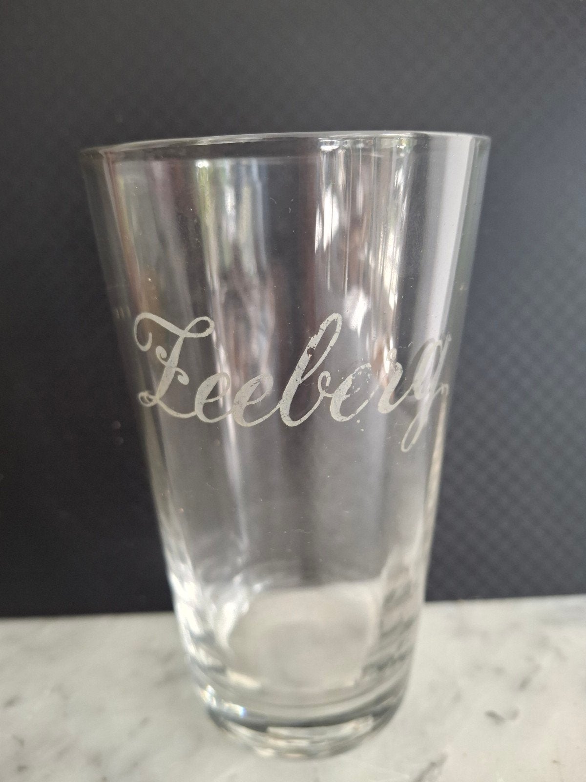 Brasserie Zeeberg - verre gravé acide, Collections, Marques de bière, Enlèvement ou Envoi, Utilisé, Verre ou Verres, Autres marques