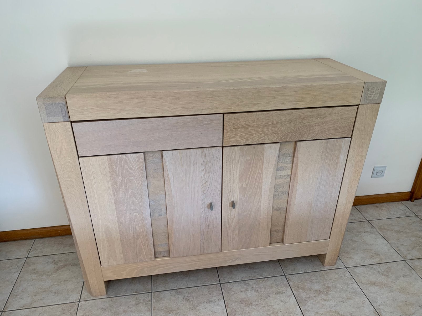 Eettafel 6 zeteltjes een lang en een kort dressoir, Huis en Inrichting, Kasten | Dressoirs, Ophalen, Zo goed als nieuw
