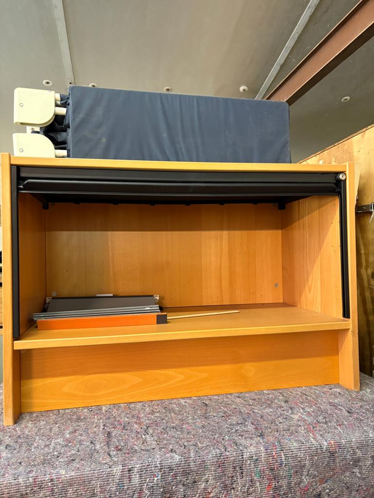 Armoire avec volet, Ophalen, Gebruikt