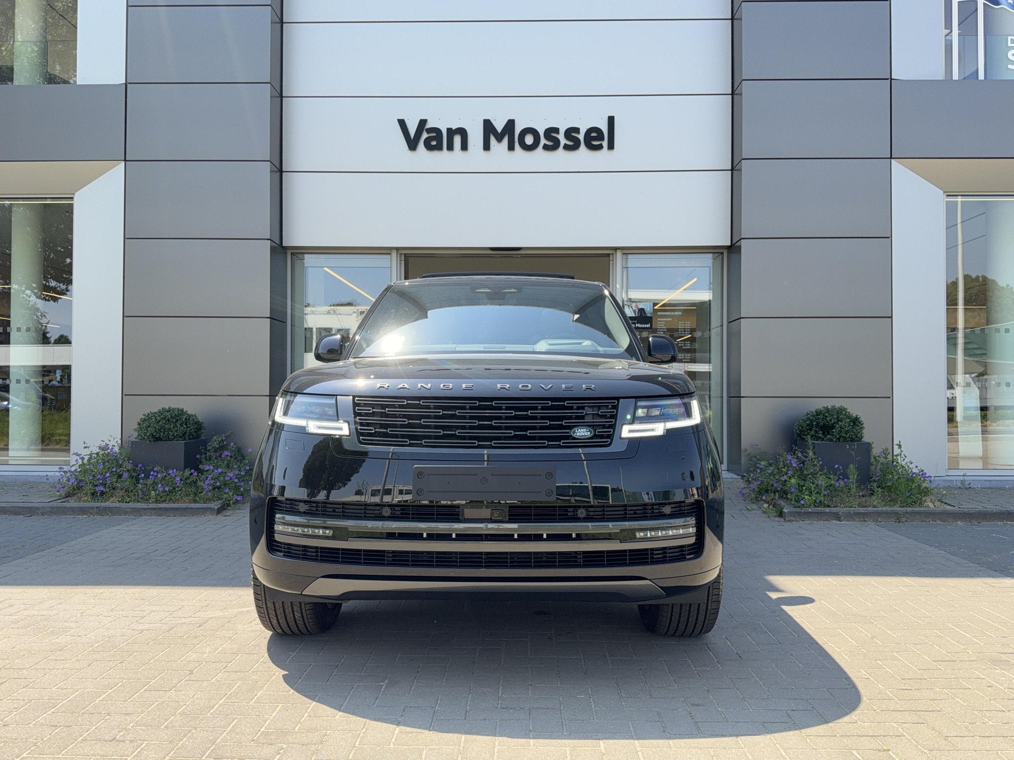 Land Rover Range Rover HSE P460e (bj 2026, automaat), Auto's, Automaat, 460 pk, 338 kW, 2 zetels