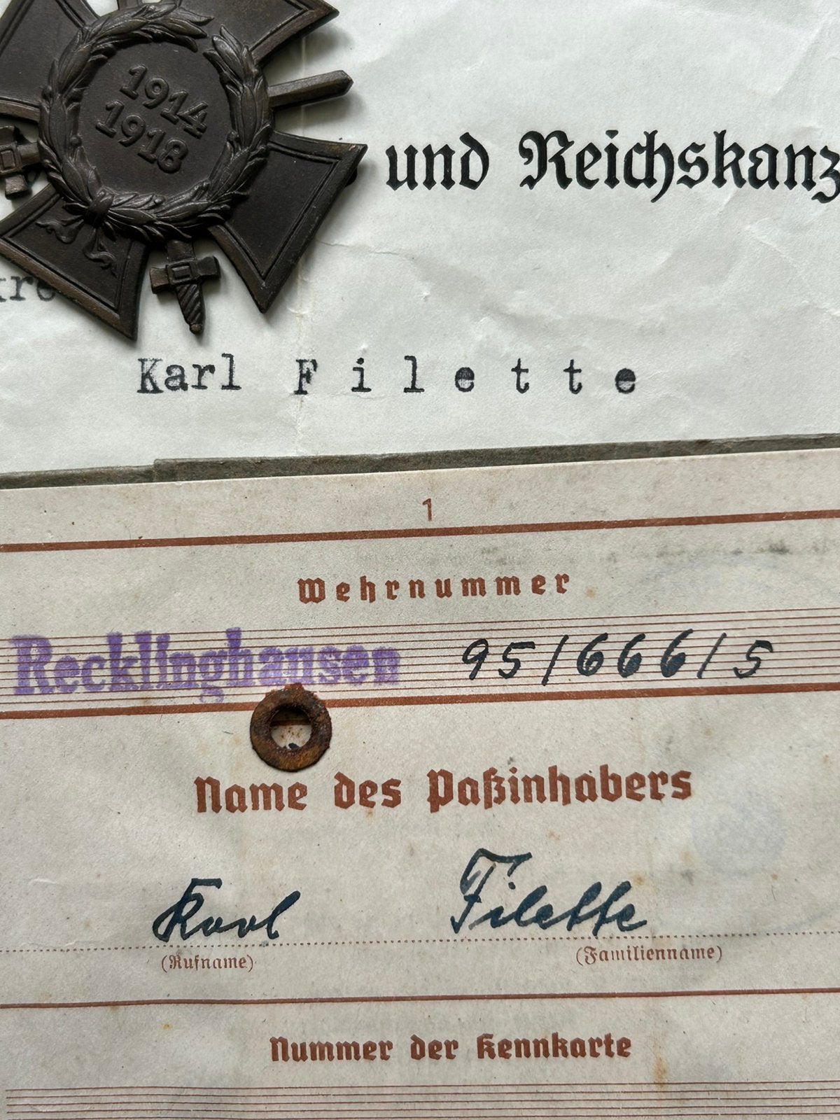 WO2 Wehrpass met Frontkämpfer oorkonde & medaille, Verzamelen, Verzenden, Landmacht, Overige typen