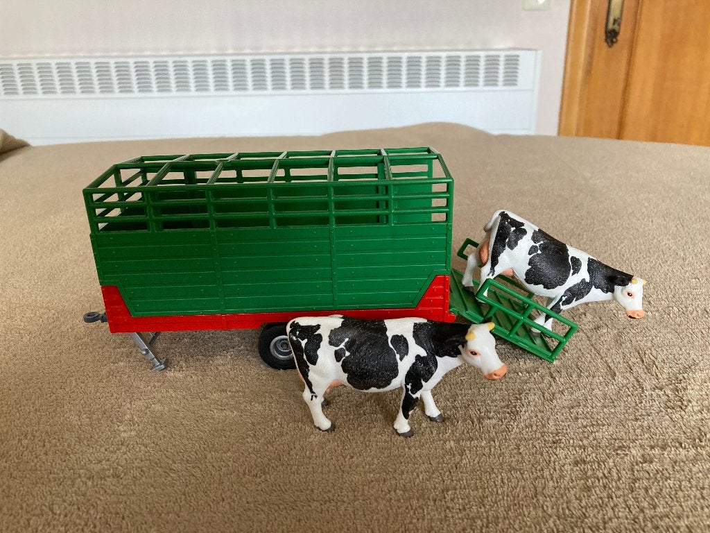 Siku veetrailer met 2 koeien, schaal 1:32  vanaf 3 jaar, Hobby en Vrije tijd, Ophalen of Verzenden, Zo goed als nieuw, Tractor of Landbouw