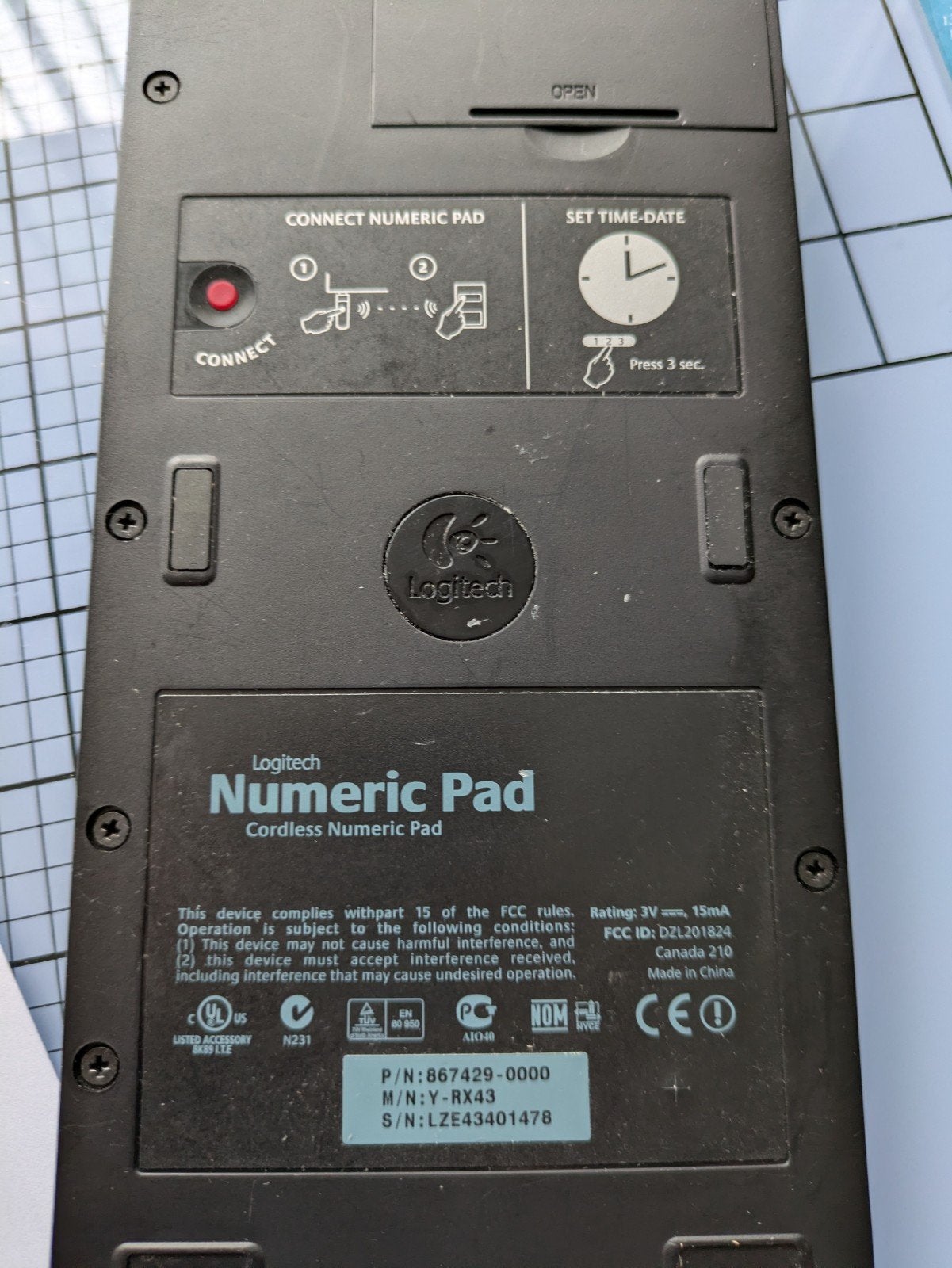Logitech Di novo media pad, Informatique & Logiciels, Points d'accès, Enlèvement