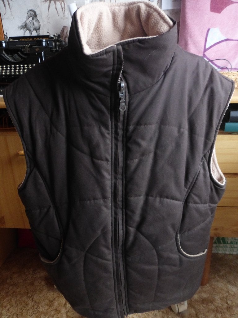 Blouson Réversible double face sans manches T:S/M, Vêtements | Femmes, Blousons sans Manches, Taille 38/40 (M), Brun, Enlèvement ou Envoi