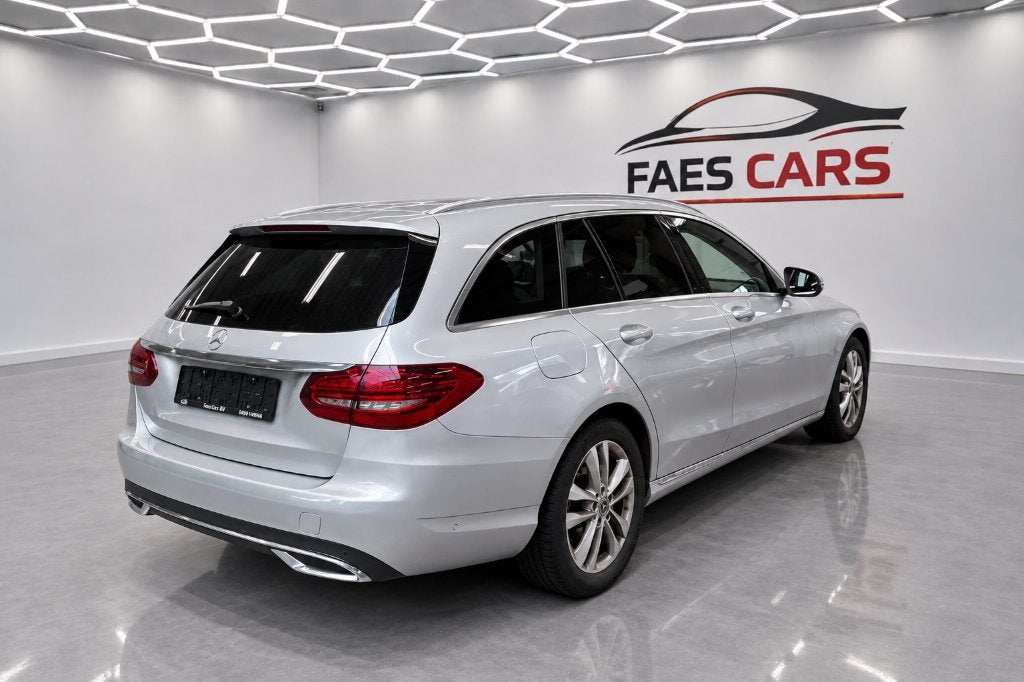 Mercedes C160 Eerste eigenaar afkomstig, Auto's, Dealer onderhouden, Achterwielaandrijving, Euro 6, 4 cilinders