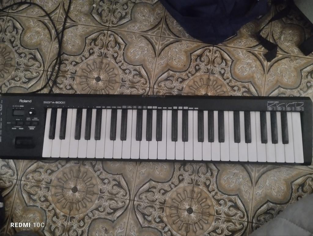 Keyboard Roland  A500s nieuwprijs staat erbij op de foto's, Muziek en Instrumenten, Keyboards, Ophalen, Roland