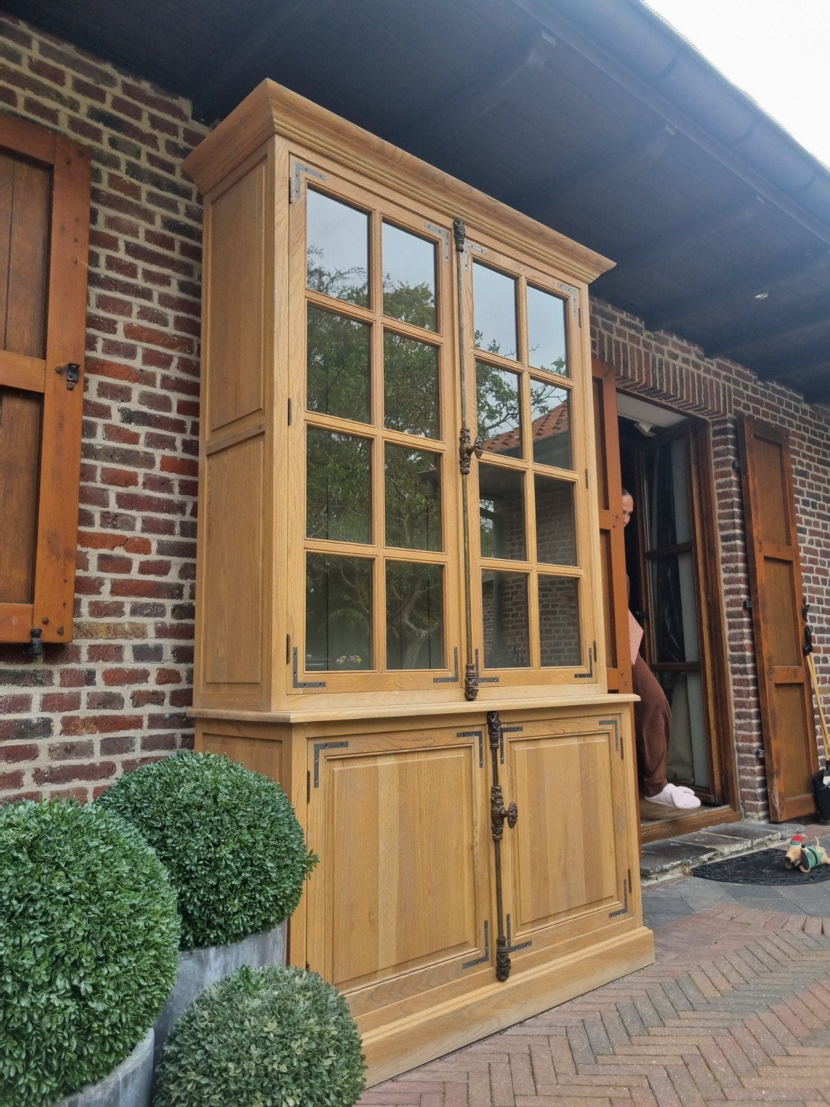 eiken buffetkast/vitrinekast ART:183/26.1, Ophalen, Met deur(en), 100 tot 150 cm, 200 cm of meer