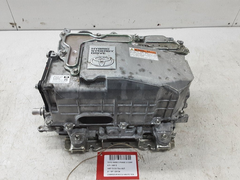 CHARGEUR DE BATTERIE (G9200-52033), Toyota Deutschland GmbH, Utilisé, Kundenbetreuung@toyota.de, Toyota-Allee 2
50858  Köln, DE