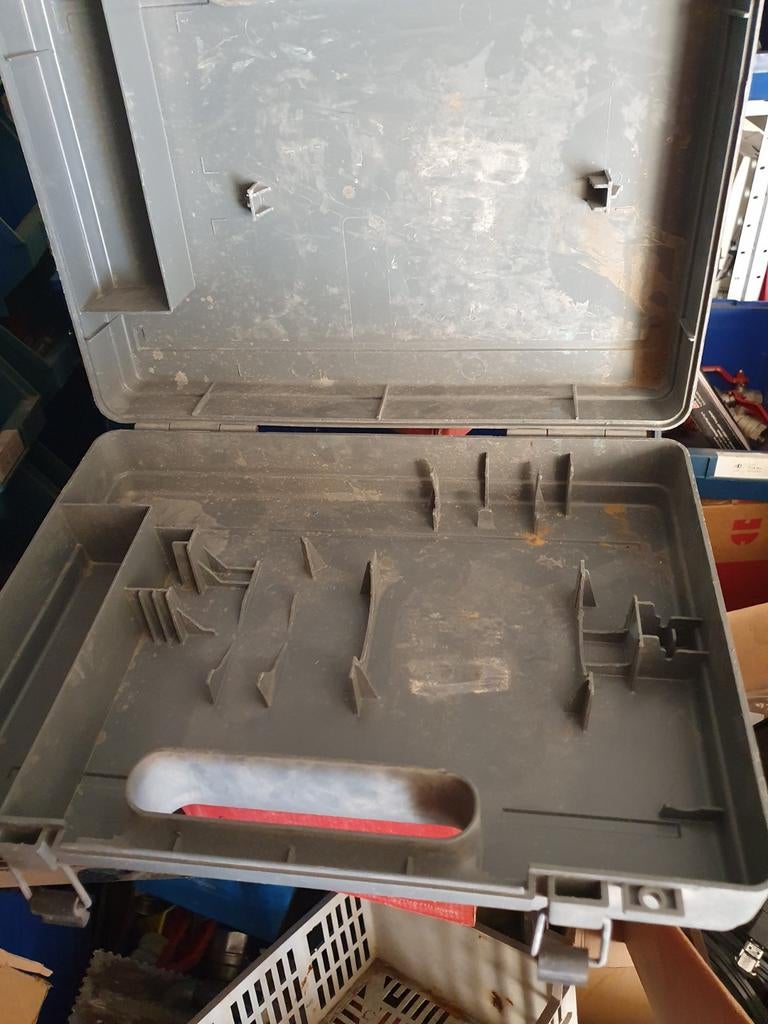 Coffret pour une visseuse bosch gratuit, Enlèvement