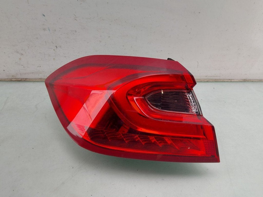 ACHTERLICHT LINKS Ford Fiesta 7 (01-2017/07-2023), Gebruikt, Henry-Ford-Straße  1
50735  Köln, DE, Ford-Werke GmbH, Kunden@ford.com
