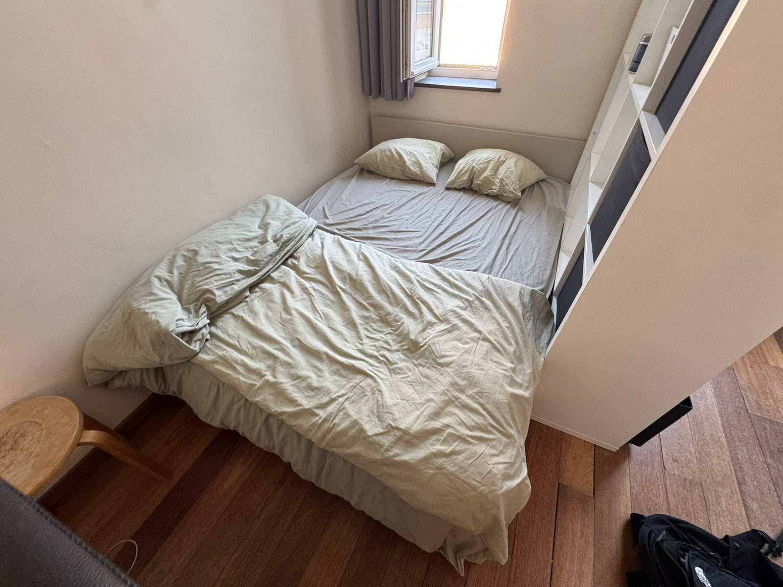 Bed + matras, Leuven