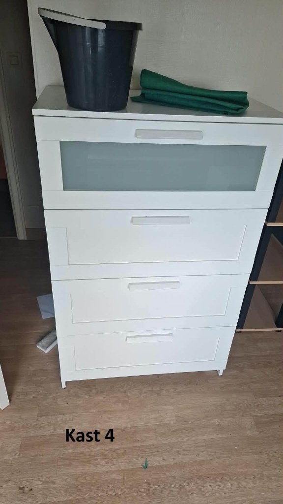 Diverse Ikea kasten en kallax inzet Kastdeurtjes, Ophalen, Ikea / wit1, Zo goed als nieuw, 3 of 4 laden