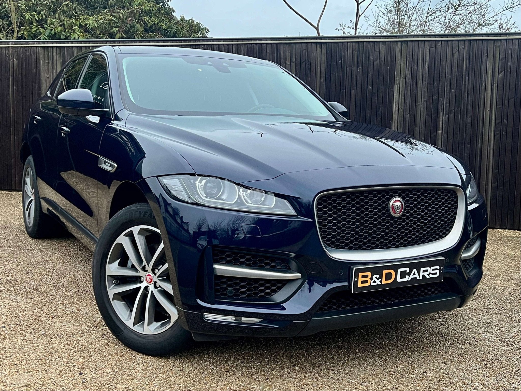 Jaguar F-Pace F-Pace 25t AWD R-Sport (automatique), Autos, Jaguar, 250 ch, Achat, Euro 6, Entreprise