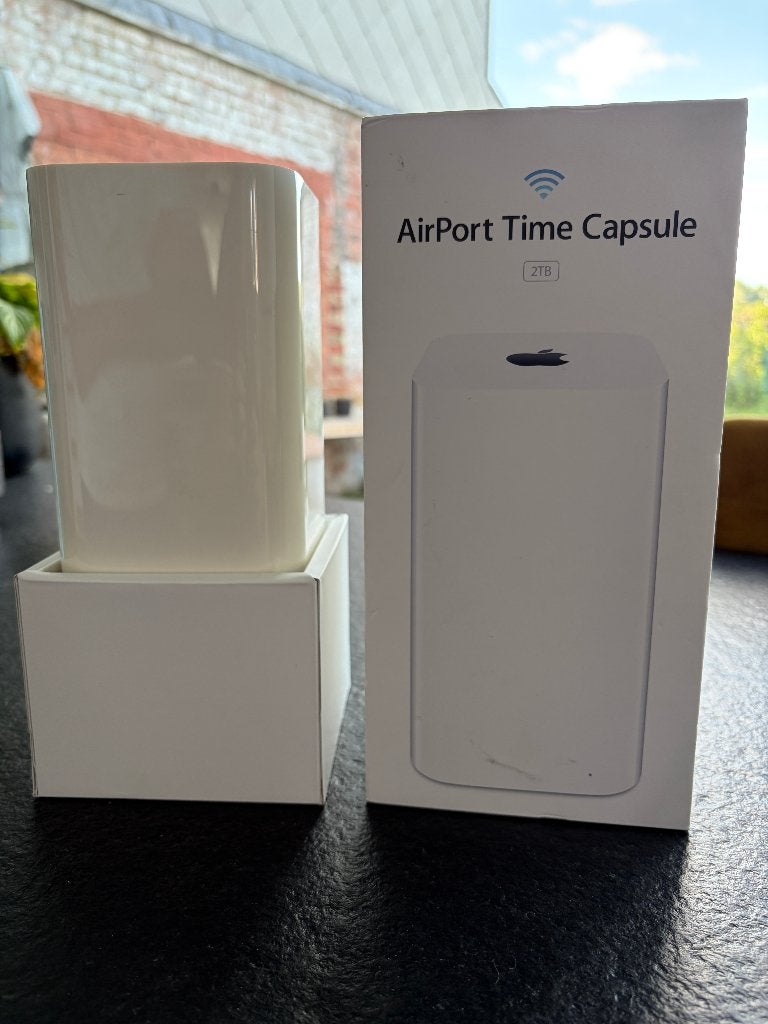 Apple AirPort Time Capsule 2TB (802.11ac) – In goede staat!, Computers en Software, Ophalen, Gebruikt, Router met modem, Apple