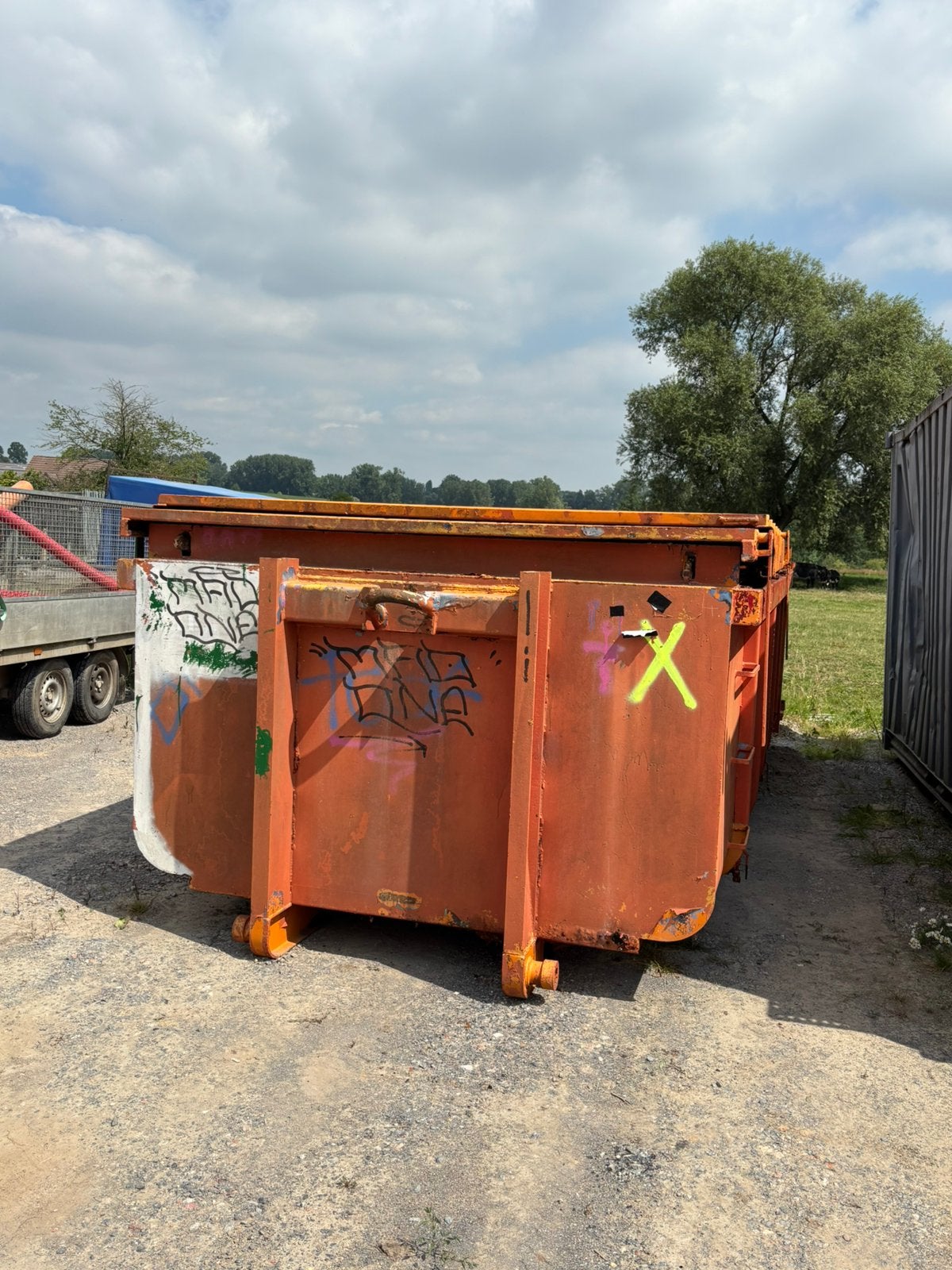 Container met dak en tussenschotten, Ophalen of Verzenden