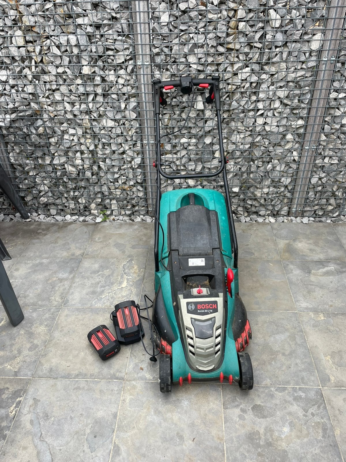 Bosh rotak, Jardin & Terrasse, Tondeuses à gazon, Enlèvement, Utilisé, Tondeuses à gazon sur batterie, Démarrage électrique