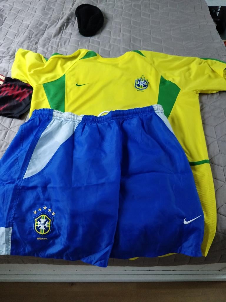 Maillot Bresil et Allemagne, Enlèvement