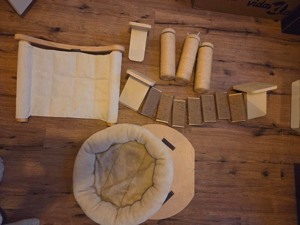 Kattenwand, Animaux & Accessoires, Jouets pour chats, Enlèvement, Comme neuf, Autres jouets
