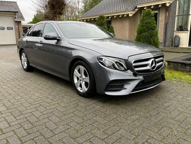 Mercedes E 200 d AMG LINE  NAVI CAMERA LED, Automaat, 4 deurs, 110 kW, Leder en Stof