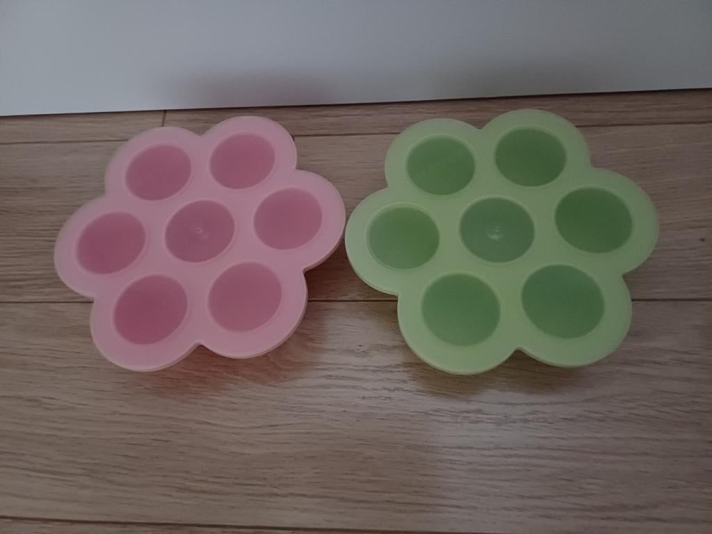 2 Bewaarvormpjes voor groentenpap, Ophalen