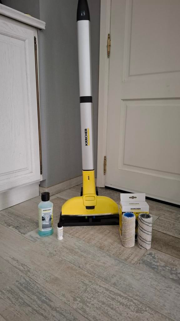Nettoyeur de sol Karcher FC3 sans fil, Produit de nettoyage