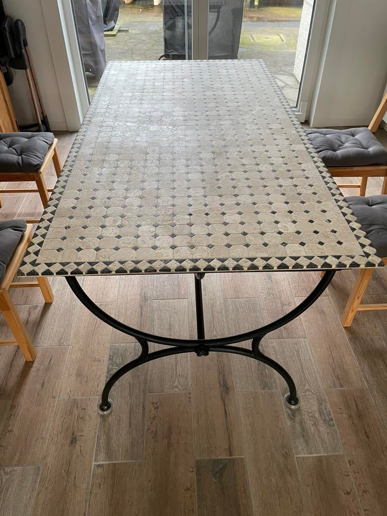 Table salle a manger, Enlèvement, Comme neuf