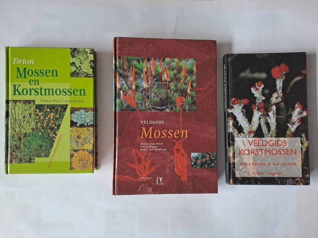 Mossen en korstmossen, Boeken, Ophalen, Gelezen, Wirth, Düll, van Dort,